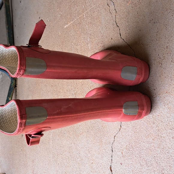 Hunter Red Rain Boots Shoes - Picture 8 of 13